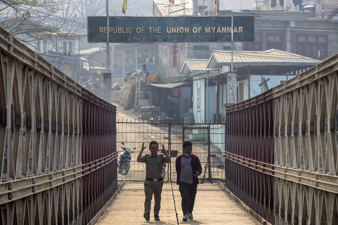 Nei territori liberati del Myanmar