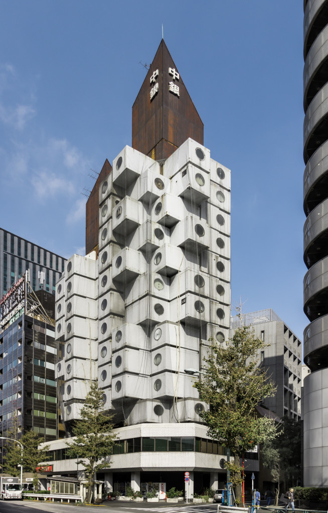 Nakagin Capsule Tower, crescita e dissoluzione urbana