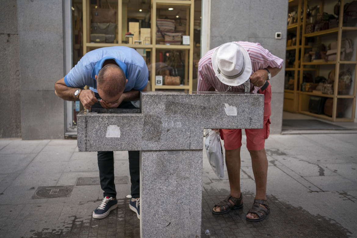 Stop al lavoro col caldo: Caronte sorprende tutti