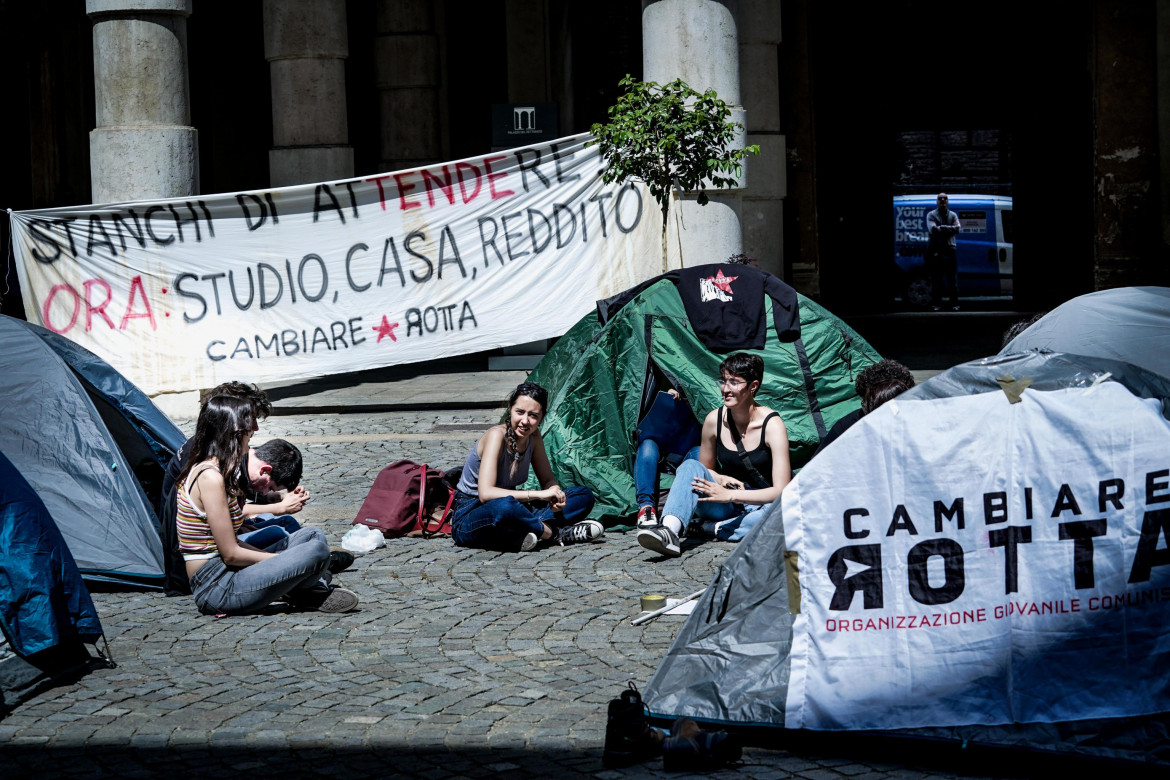 Studenti universitari a Torino foto Ansa