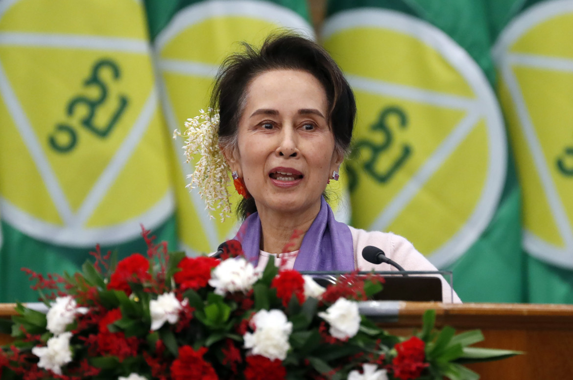 Myanmar, Suu Kyi «ai domiciliari» potrebbe incontrare il delegato cinese