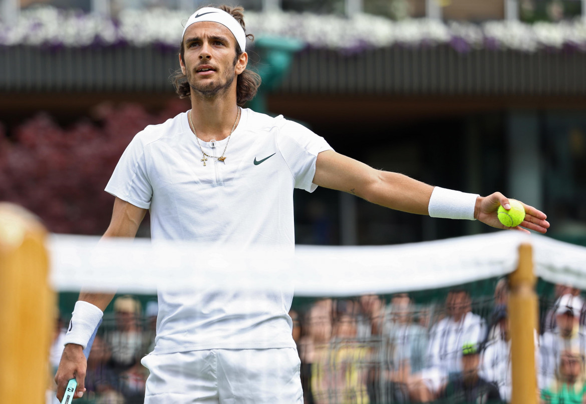 Sotto i tetti (classisti) di Wimbledon pioggia e lunghi match