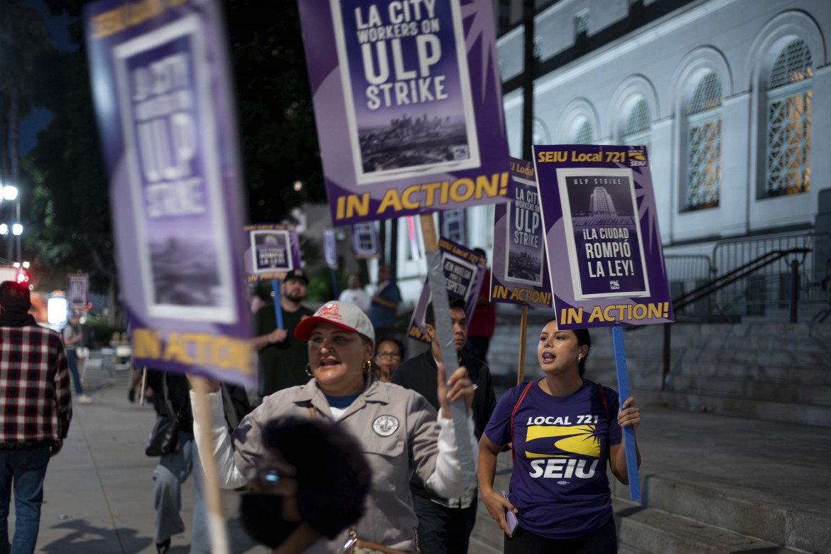 L’estate calda di Los Angeles: ora sciopera il settore pubblico