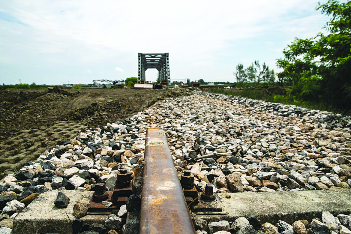 La ferrovia di Conselice (Ravenna) un mese dopo l’alluvione Ansa