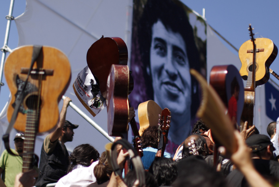 Ora lo conosci, Victor Jara