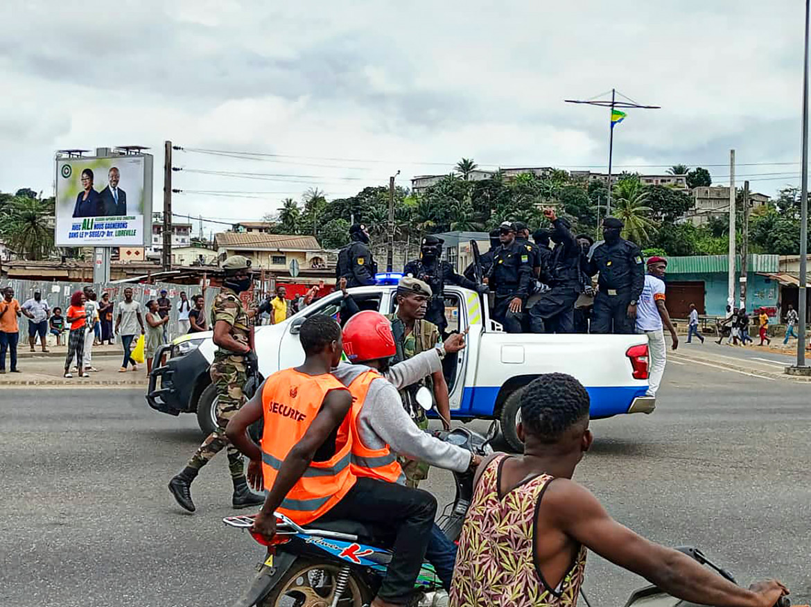 I militari non si fermano più. Golpe in Gabon, rimosso Bongo