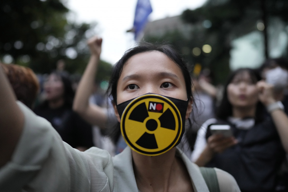 Fukushima, via alla fuoriuscita dell’acqua