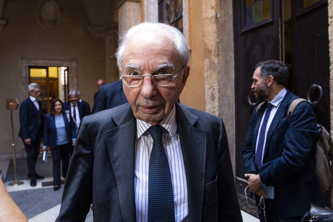 Giuliano Amato (Ansa)