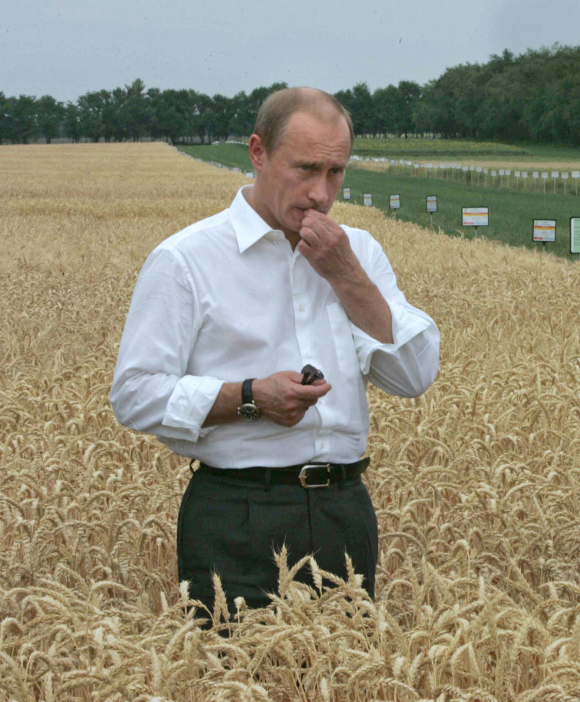 Vladimir Putin nel 2007 durante una visita a Rostov sul Don, in Russia foto di Vladimir Rodionov/Getty Images