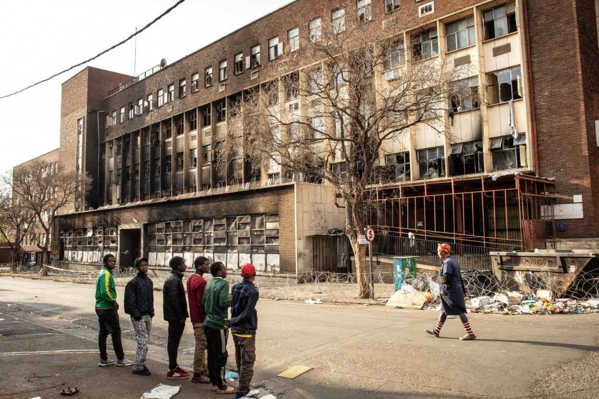 L’apartheid resta di casa