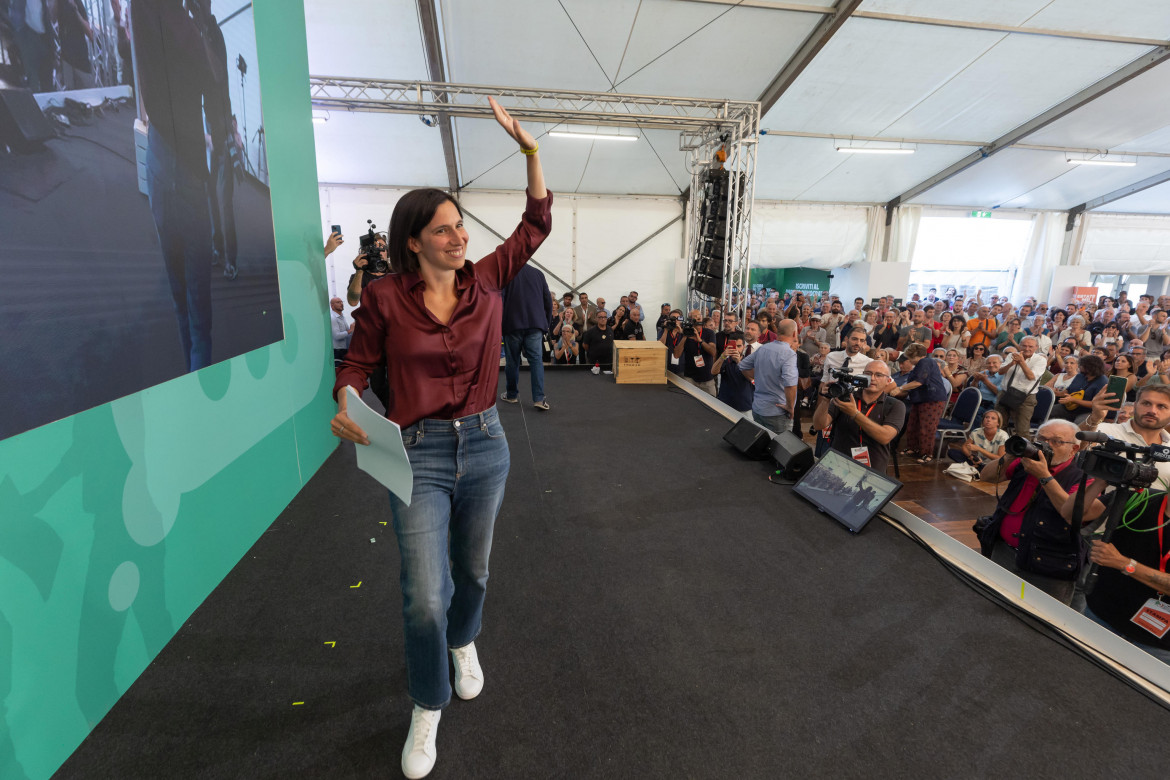 Schlein lascia il palco della festa nazionale dell’Unità domenica ANSA