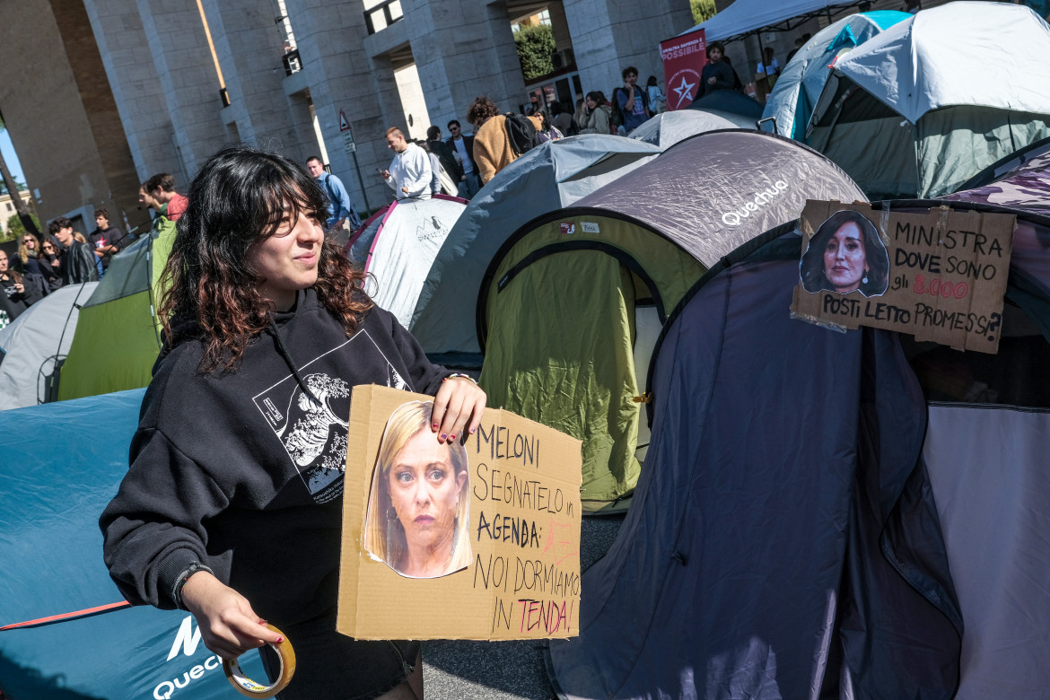 Caro affitti, se il governo dorme gli studenti tornano in tenda