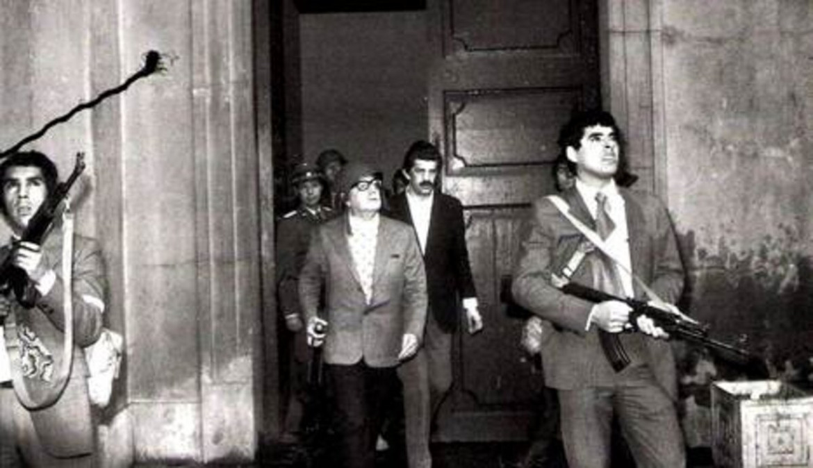 foto allende moneda 1973