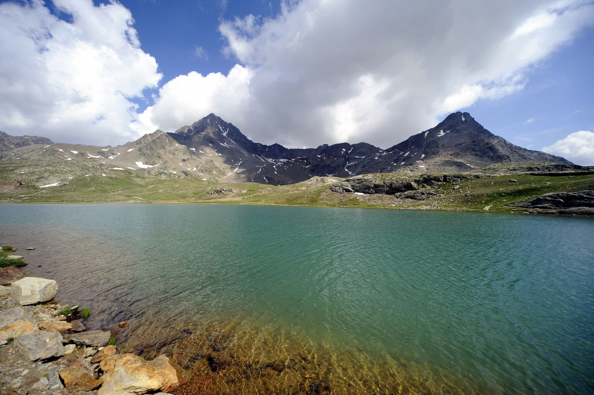 Si stanno scolando il lago Bianco