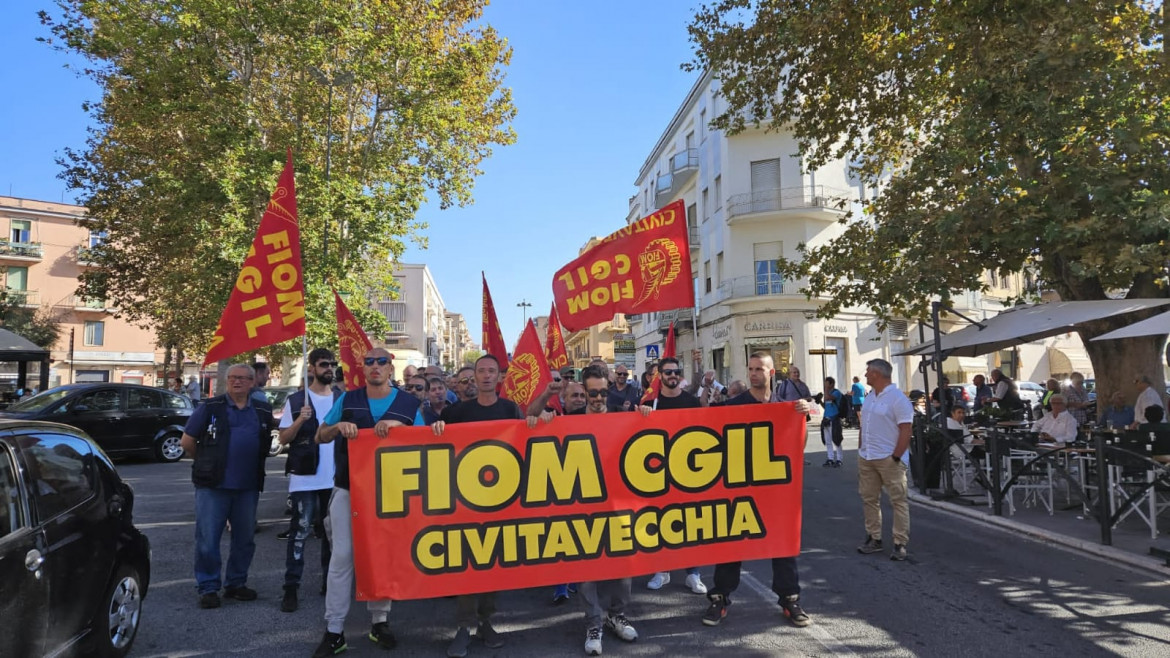 Civitavecchia, il corteo è un successo