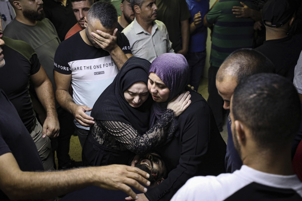 Polvere e cemento, Gaza in macerie ha finito la benzina