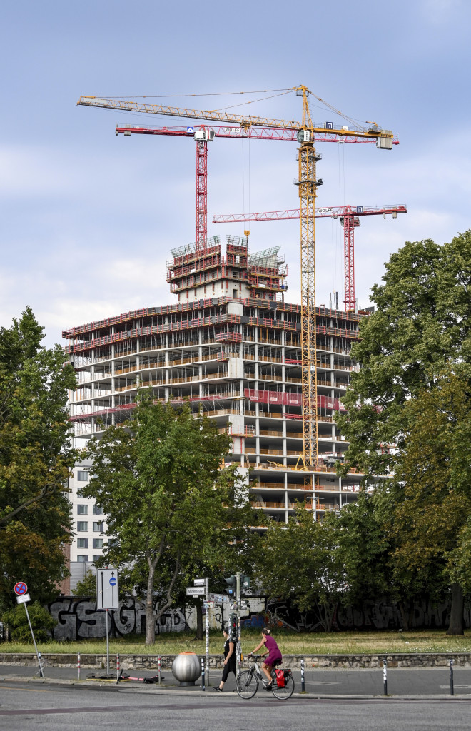 Palazzi in costruzione foto Ap