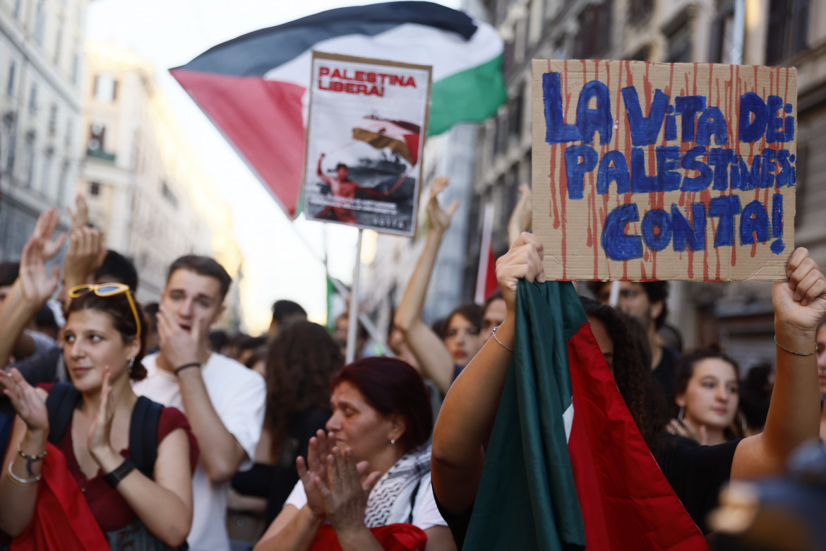 «Hamas non è la Palestina». Migliaia in piazza a Roma con Gaza