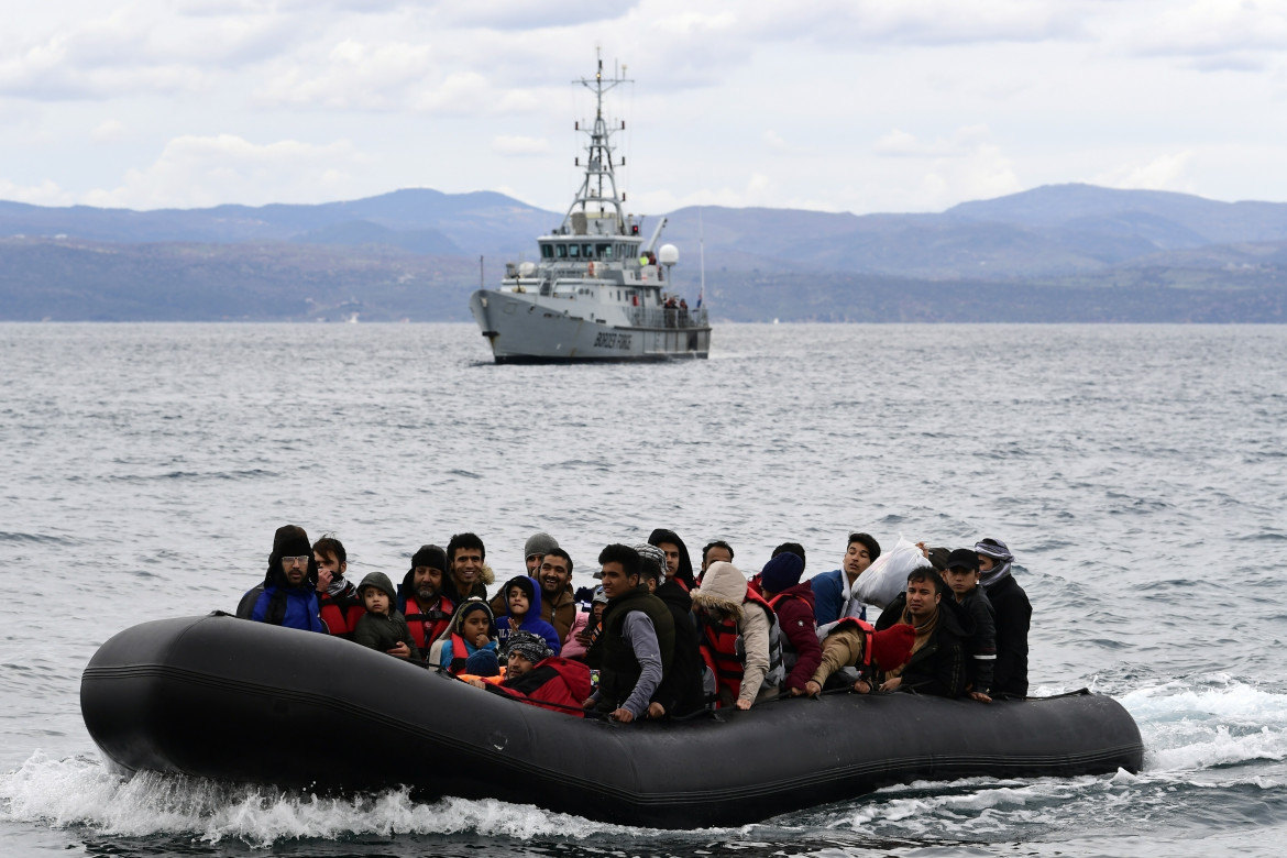 L’accoglienza dei migranti in Grecia: botte, furti e umiliazioni