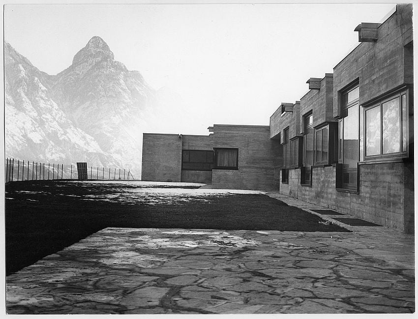 Costantino Dardi, Longarone, Scuola primaria «Bambini del Vajont» (1964)