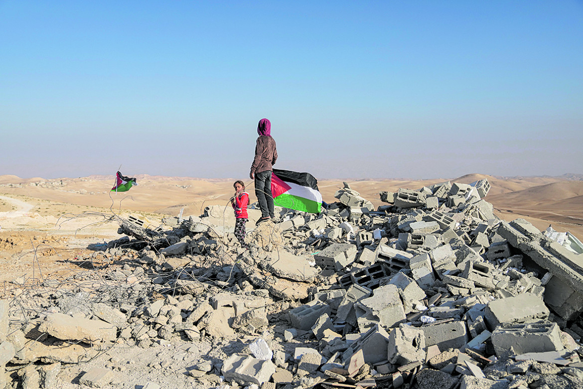 Una scuola demolita a Masafer Yatta foto Ap/Mahmoud Illean