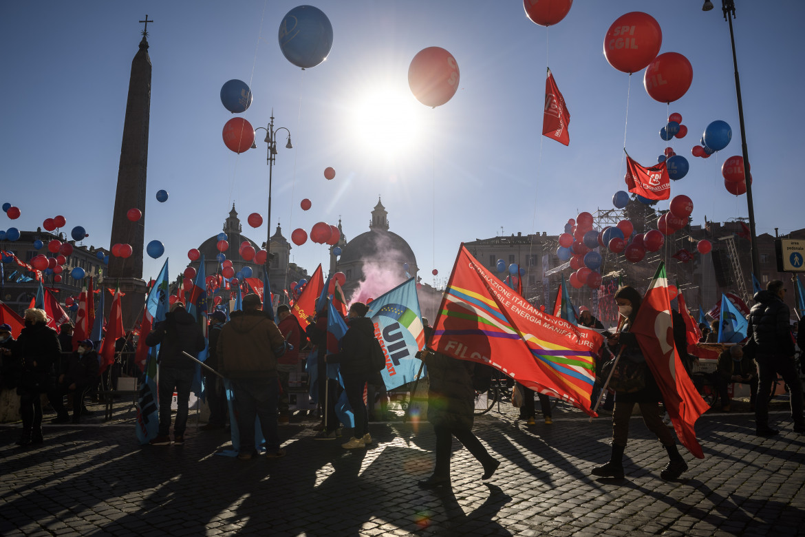 Cgil e Uil, è il giorno dello sciopero generale. Fermo tutto il «pubblico»