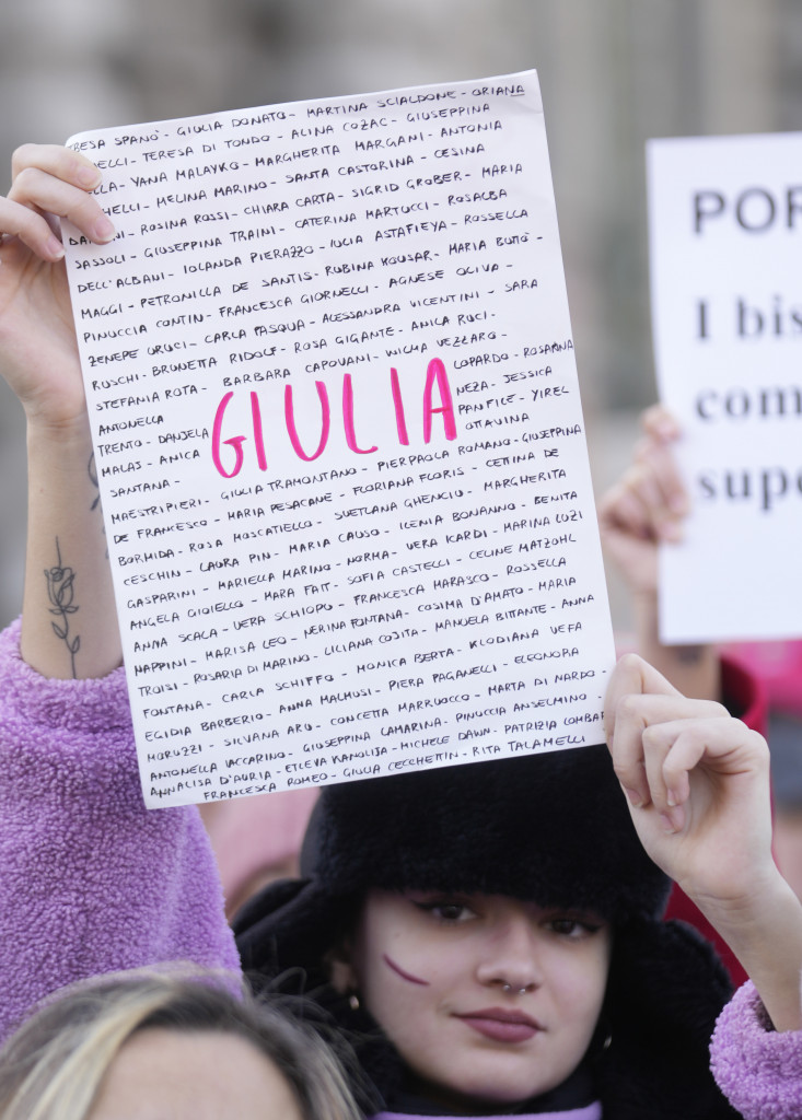 foto Partecipanti alla manifestazione di NUDM a Roma