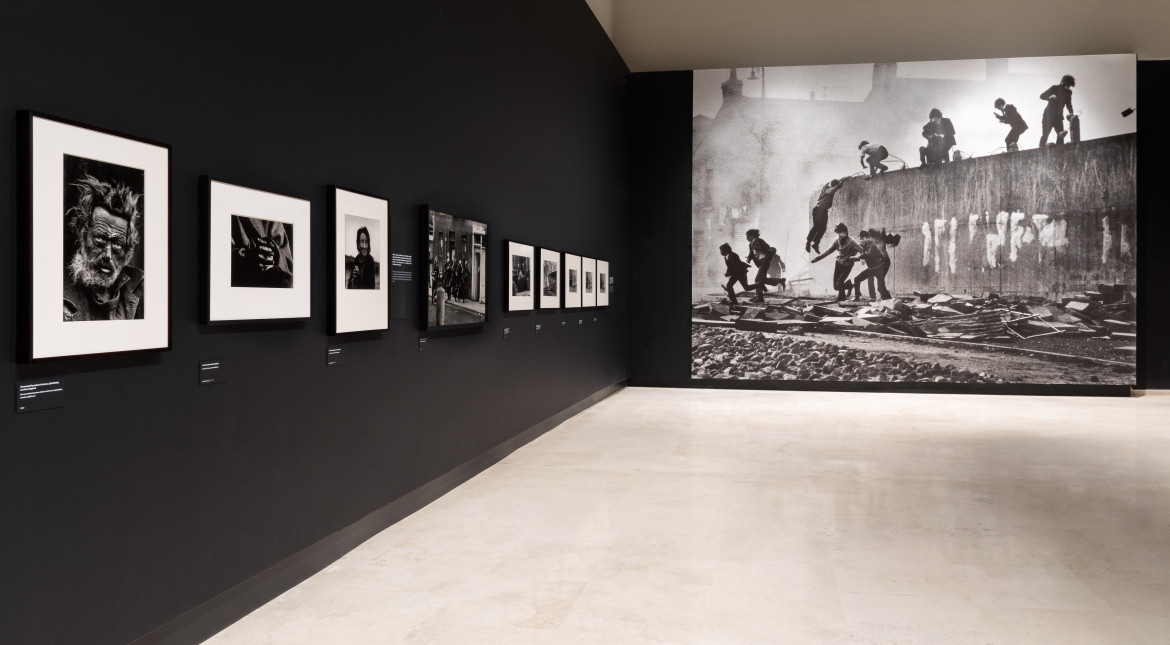 Don McCullin, bianco e nero al napalm