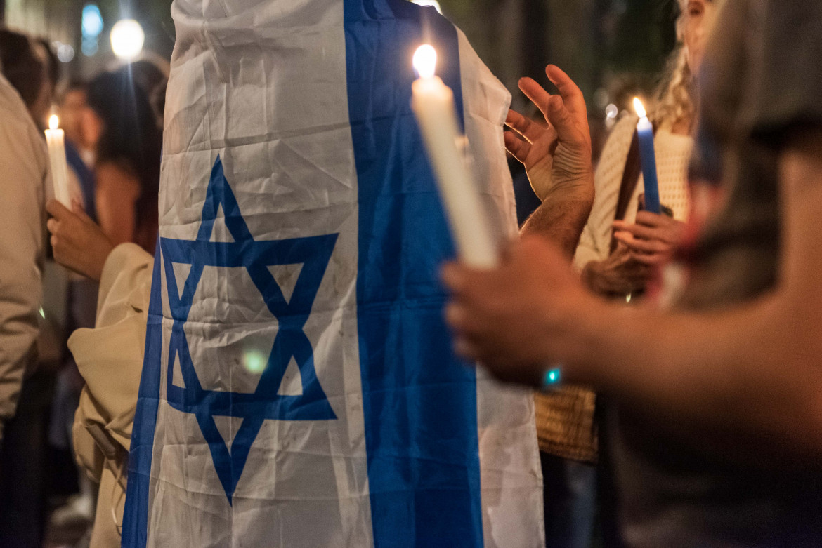 Una manifestazione pro Israele a Torino foto LaPresse /Matteo Secci