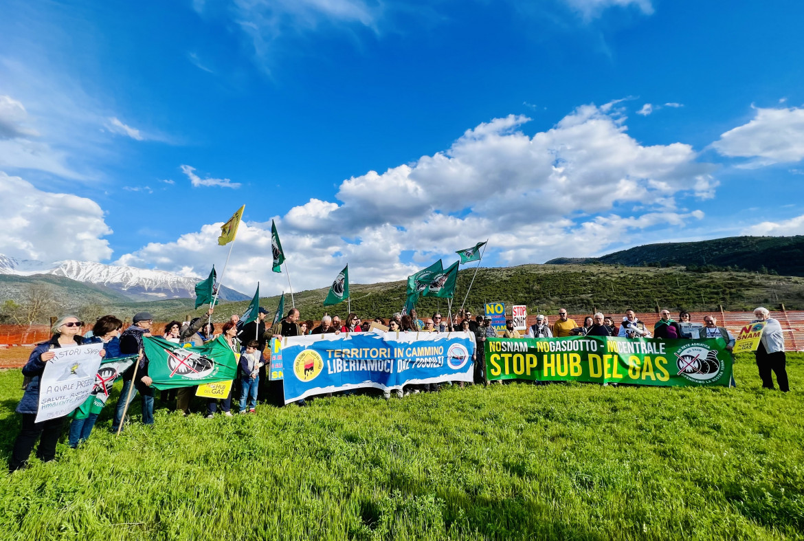 Contro le grandi opere inutili, la protesta dall’Emilia-Romagna alla Puglia