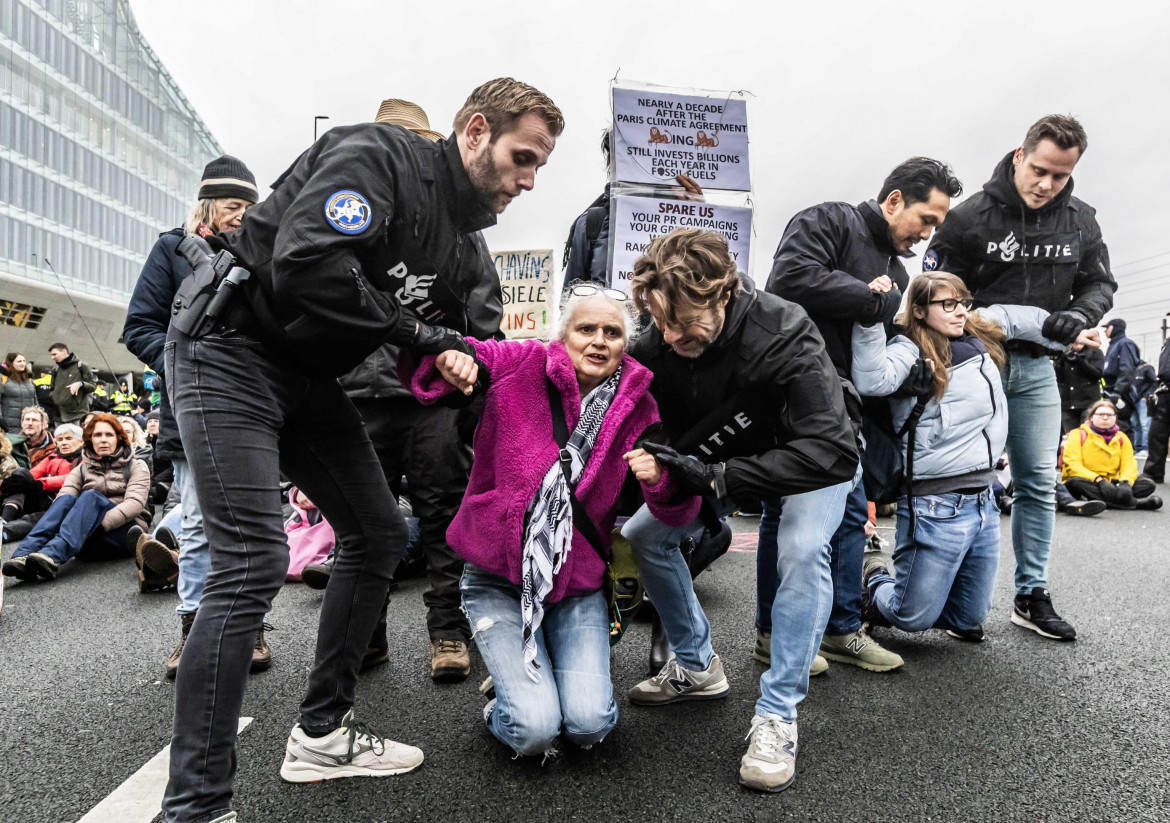 Giuristi e ambientalisti insieme: «Andare in piazza non è reato»