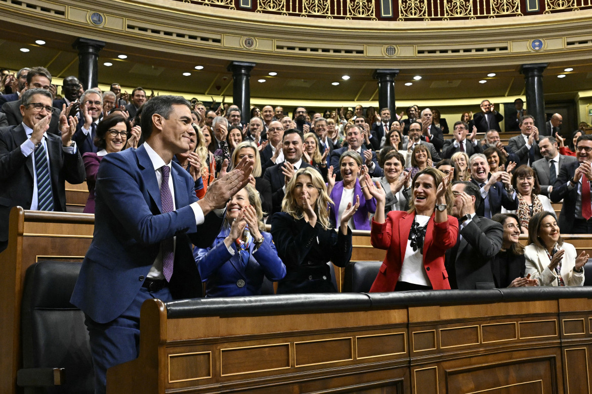 Vendetta Podemos, ma Sánchez è salvo