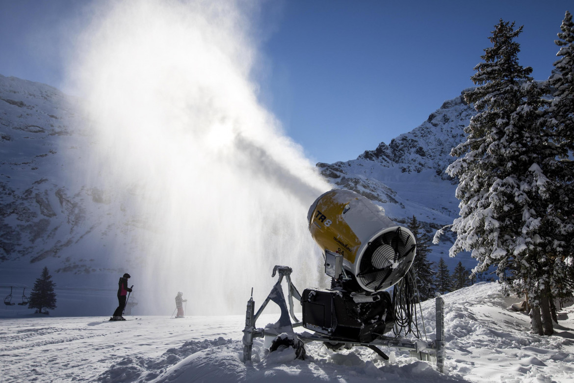 Come si spara e quanto consuma la neve finta