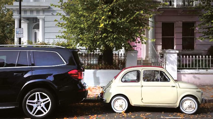 Le automobili si allargano a dismisura