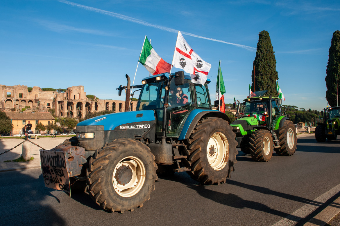 Al Circo Massimo gli agricoltori «Dio, figli e patria»