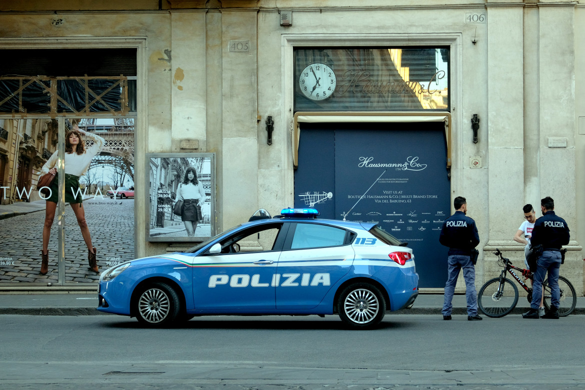 Tortura, processo agli agenti ma Piantedosi non c’è