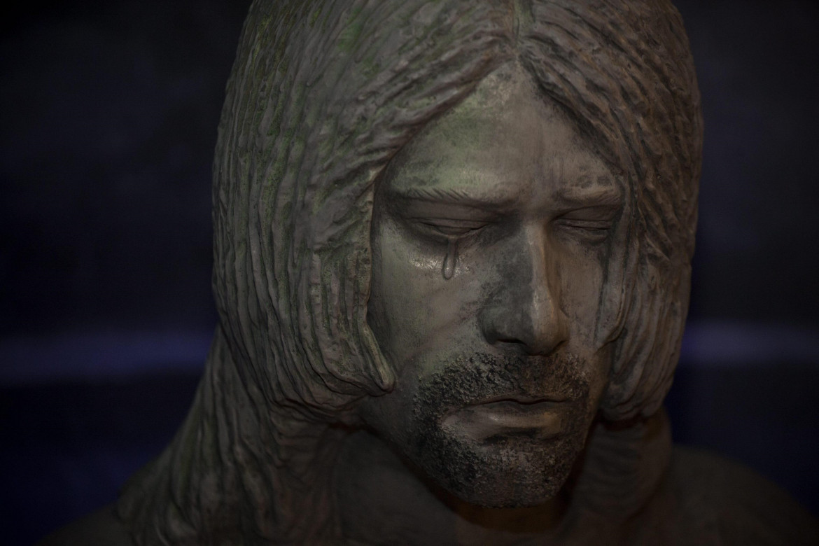 Una statua dedicata a Kurt Cobain