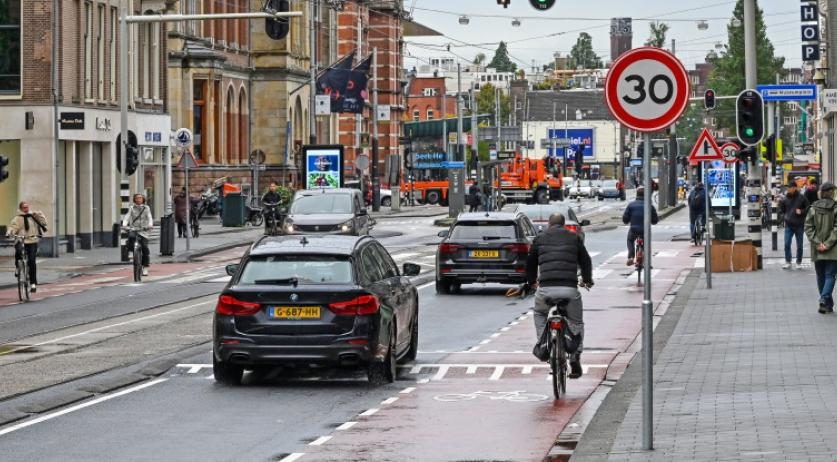 Città 30, pedoni e bici si riprendono lo spazio pubblico