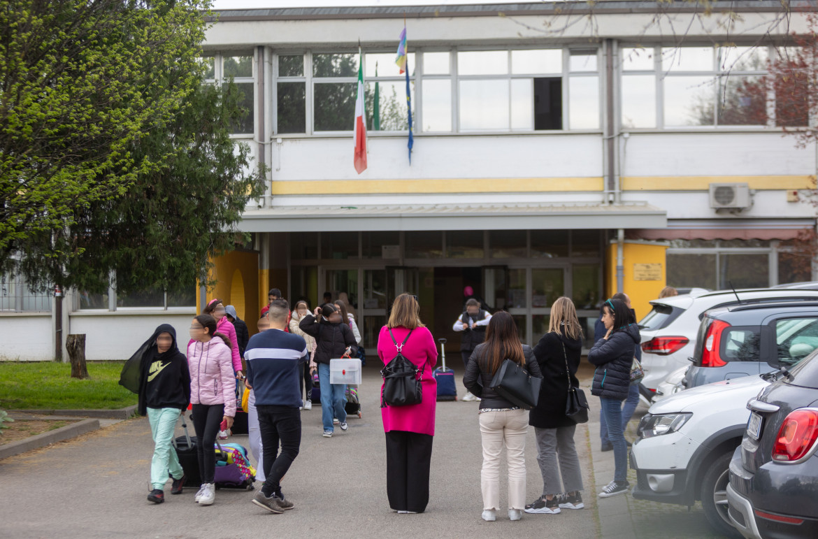 Valditara: «Mai più scuole chiuse per festività non riconosciute»