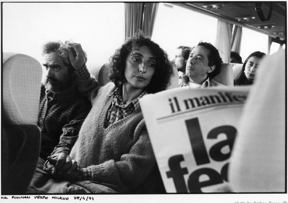 Pullman per Milano. 25 aprile 1945 - Foto di Andrea Cerase