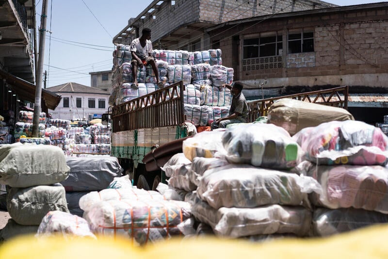 Il Ghana è il più grande acquirente di prodotti tessili di seconda mano dalla Germania