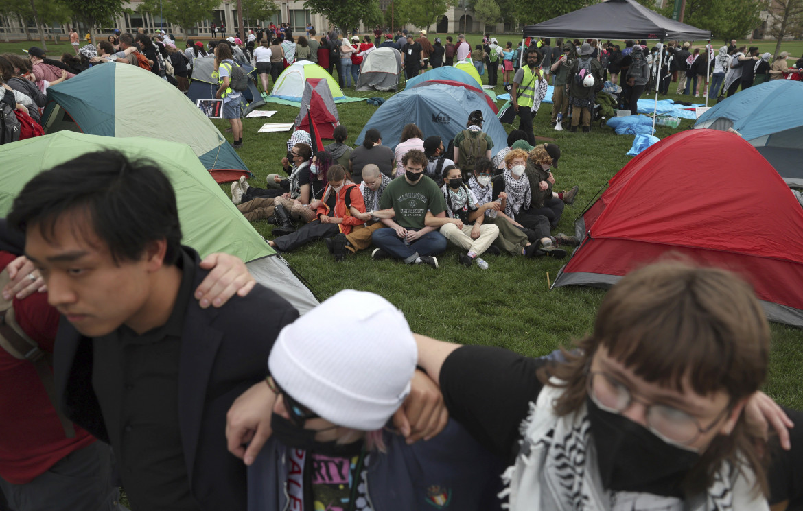 L’accampamento per la Palestina alla Washington University Ap