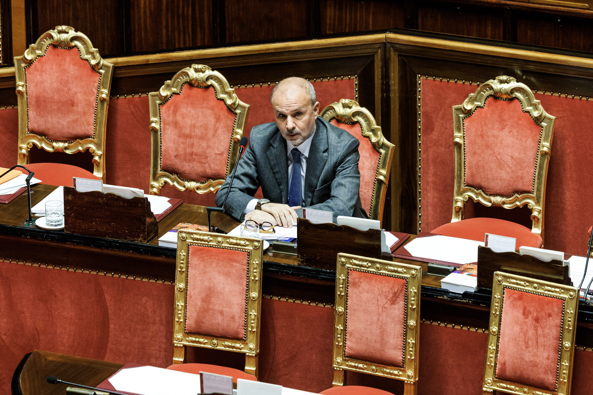 Il ministro della Salute Schillaci in aula foto LaPresse