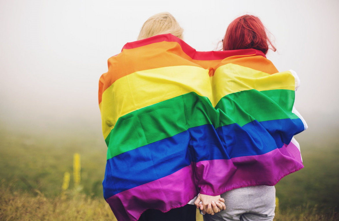 Bandierine arcobaleno. Un calcio all’omofobia in Belgio