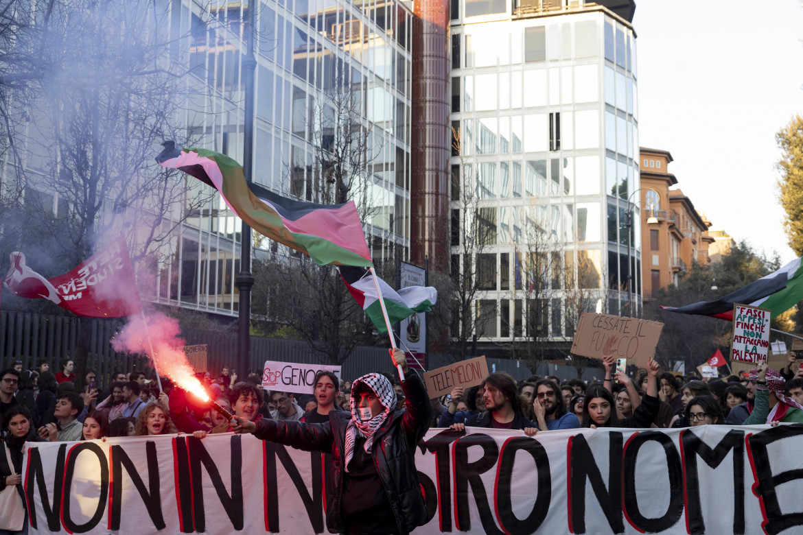 Roma, il sit-in pro Palestina sotto la sede Rai di via Teulada nel febbraio scorso