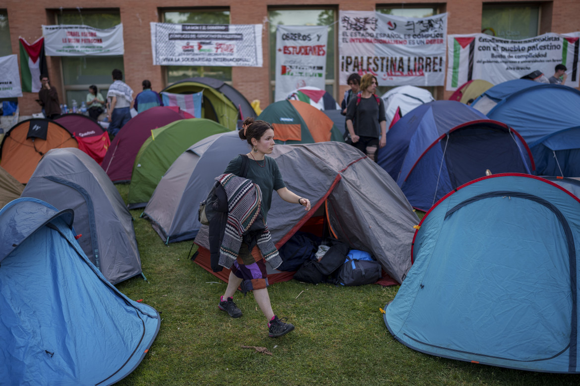 I rettori spagnoli con la protesta, ma non basta: «Così sono solo parole vuote»