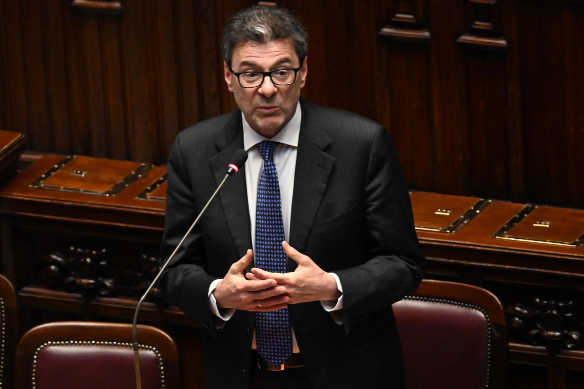 Giorgetti: «Superbonus come il Vajont» e lo spalma su 10 anni