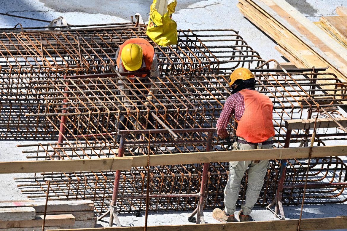 Gli ispettori del lavoro crescono ma ci sono meno controlli nei cantieri