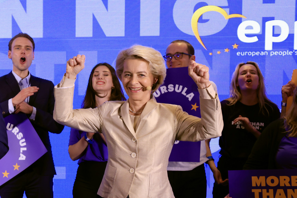 Ursula von der Leyen a Bruxelles dopo il voto foto Ap