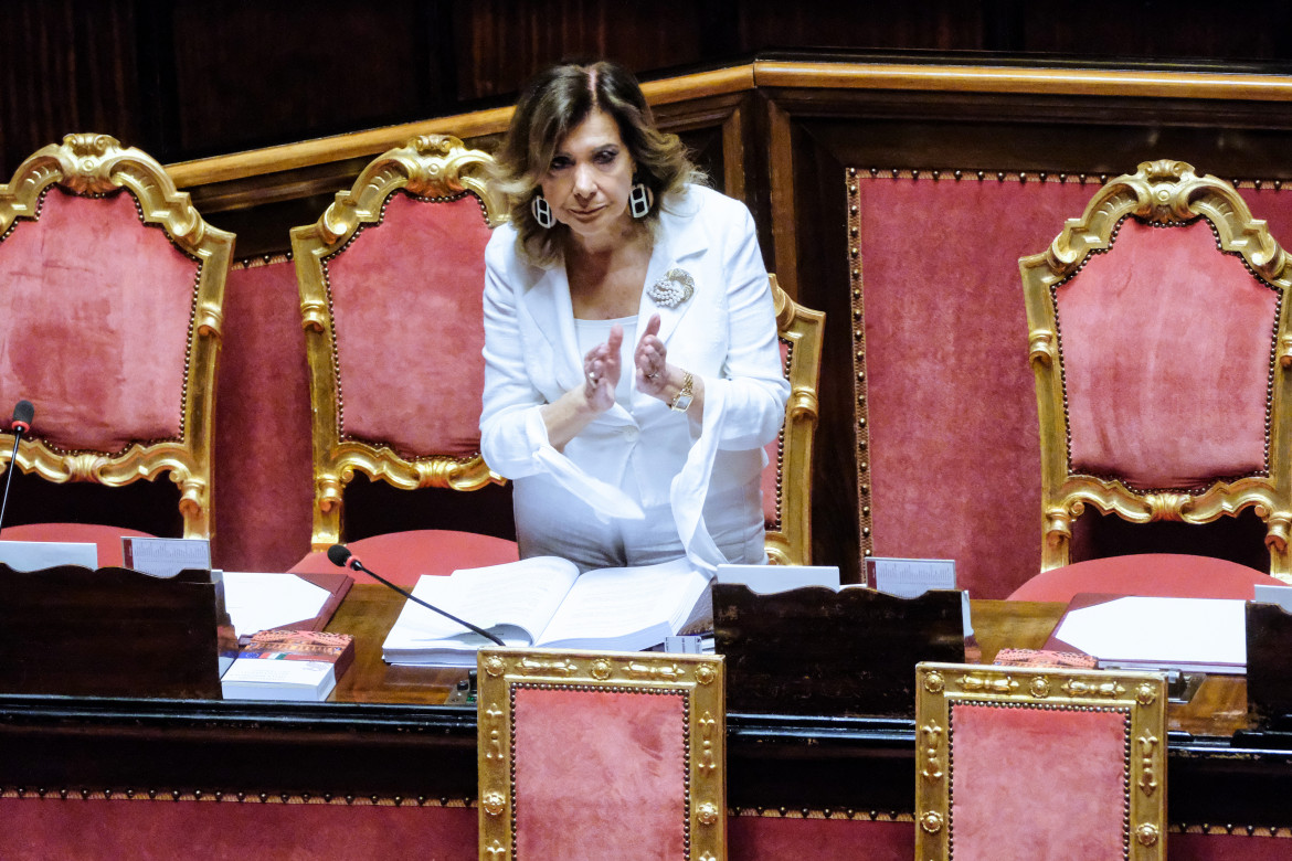 La ministra delle Riforme Elisabettta Casellati in aula